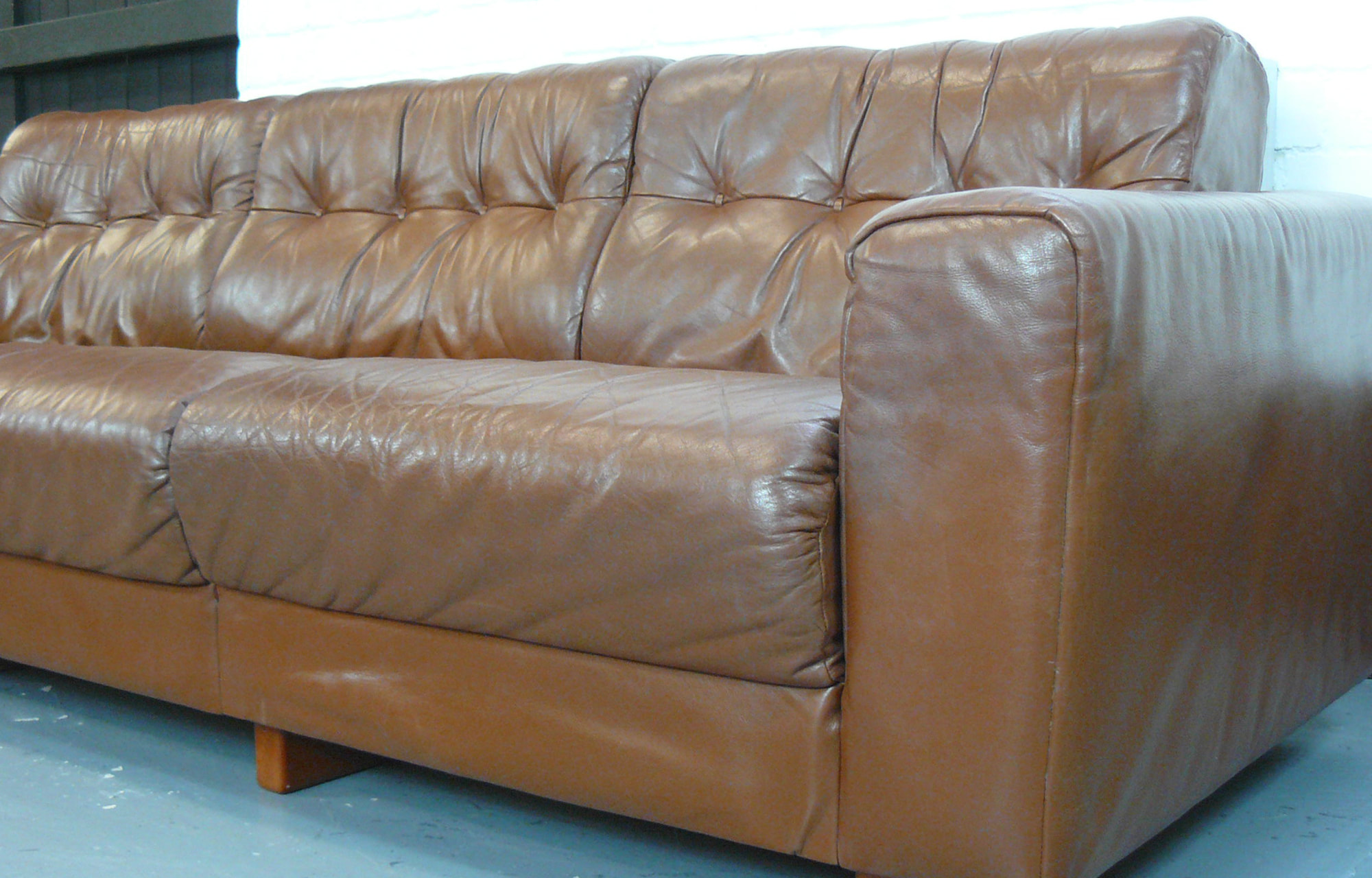 vintage de sede leather sofa
